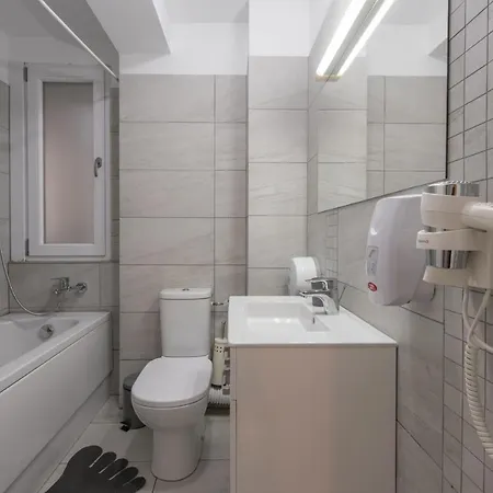 Adam And Eve Luxury Apartments - Shabbat Friendly Bucharest Exterior photo