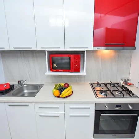 Adam And Eve Luxury Apartments - Shabbat Friendly Bucharest Exterior photo