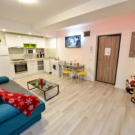 Adam And Eve Luxury Apartments - Shabbat Friendly Bucharest Exterior photo