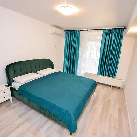Adam And Eve Luxury Apartments - Shabbat Friendly Bucharest Exterior photo