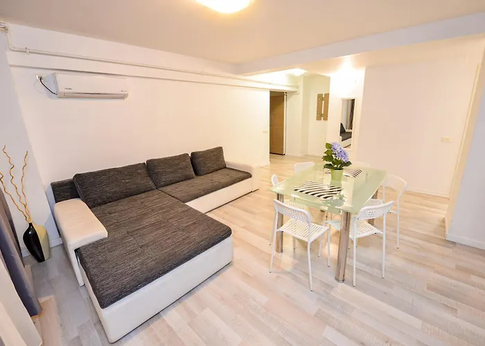 Adam And Eve Luxury Apartments - Shabbat Friendly