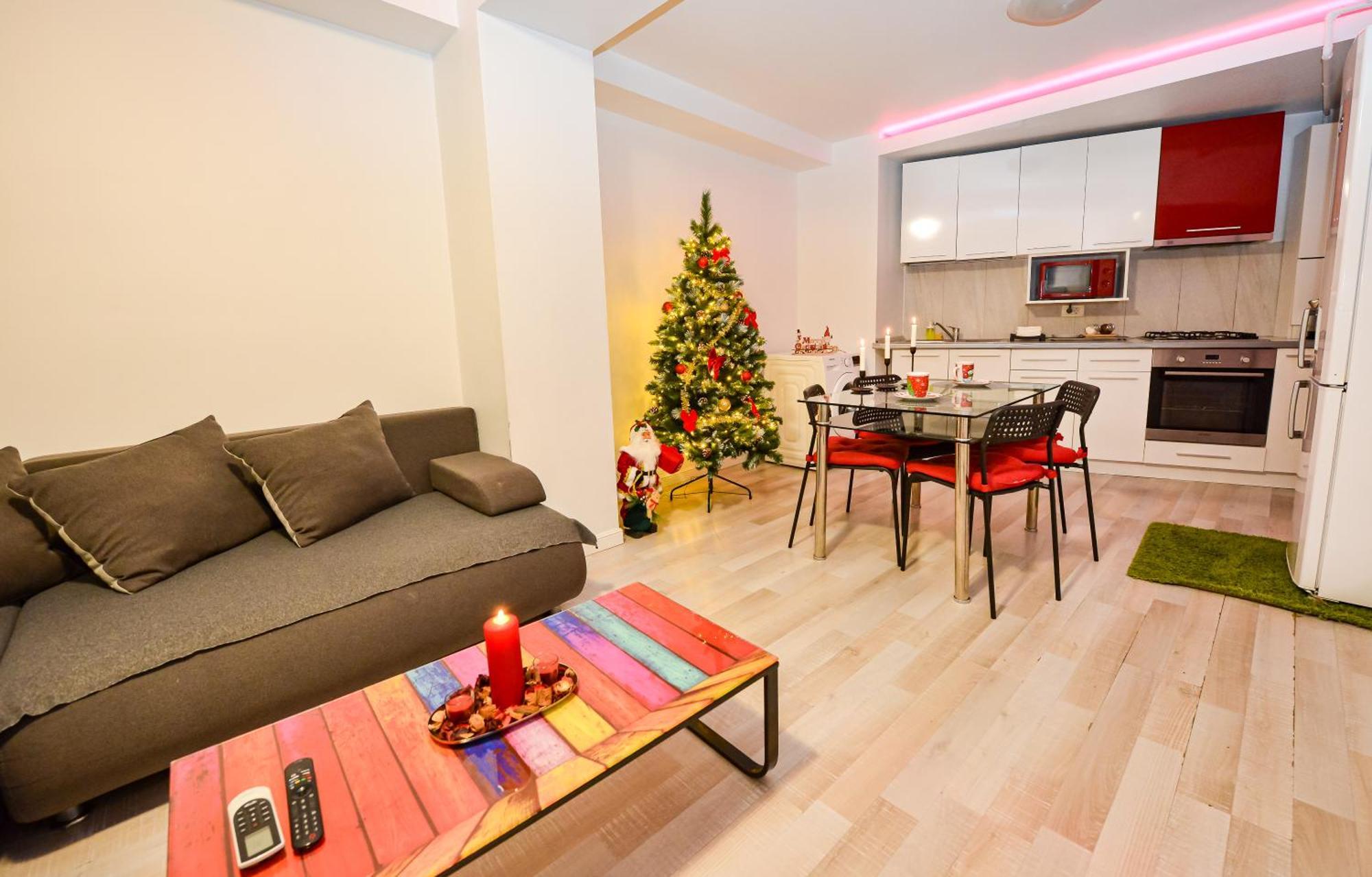 Adam And Eve Luxury - Shabbat Friendly *