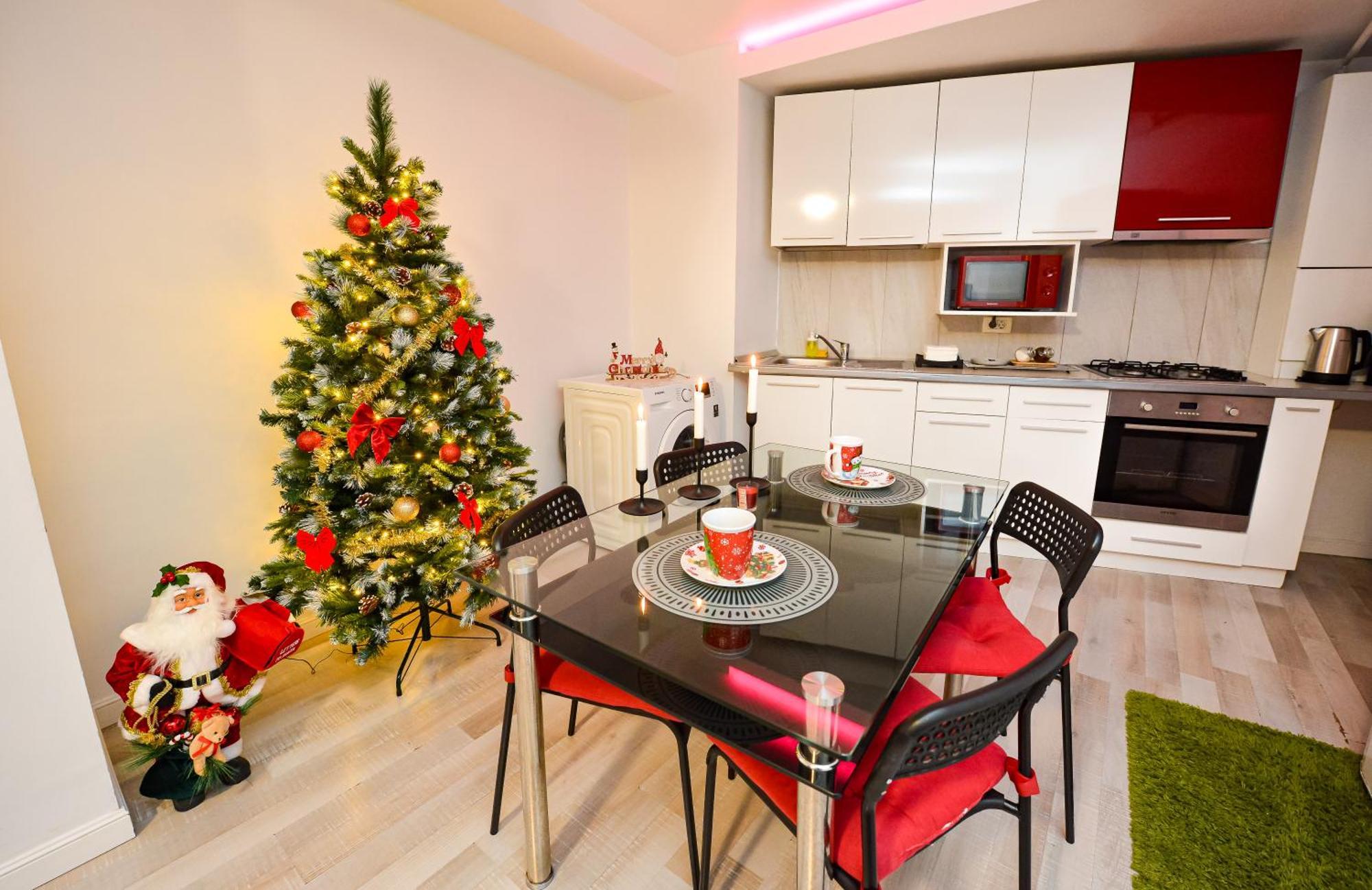 Adam And Eve Luxury - Shabbat Friendly