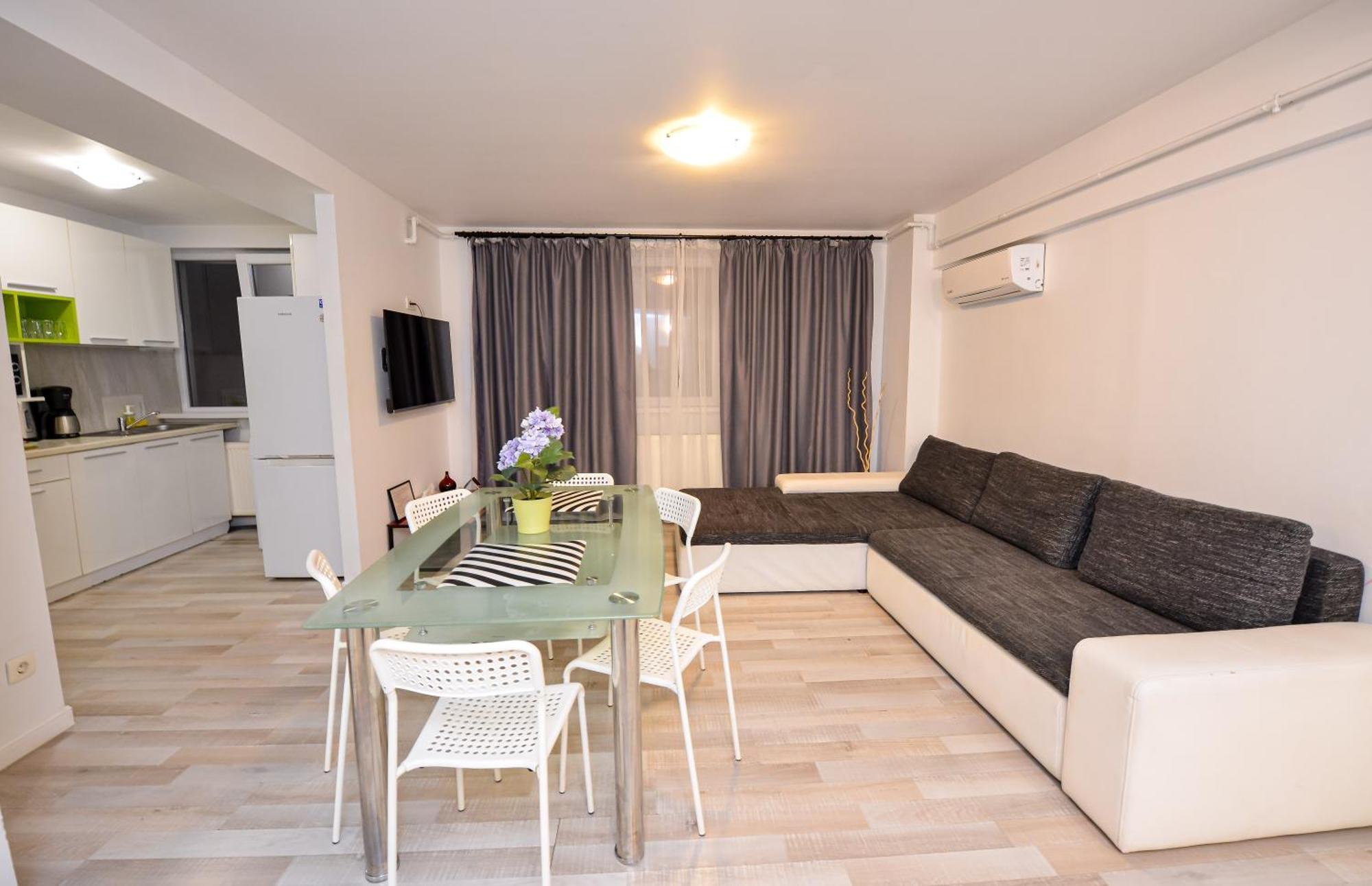 Adam And Eve Luxury - Shabbat Friendly